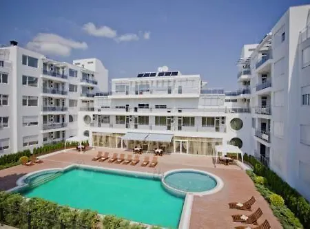 Апартамент В Комплексе С Бассейном Поморие Apartmán
